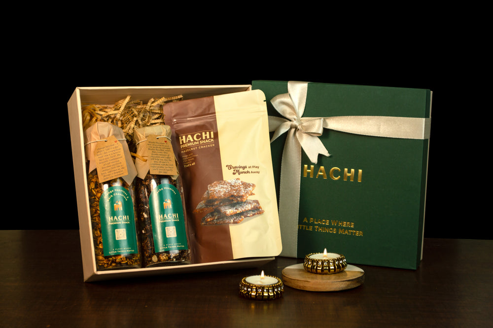 Hachi Snack Box